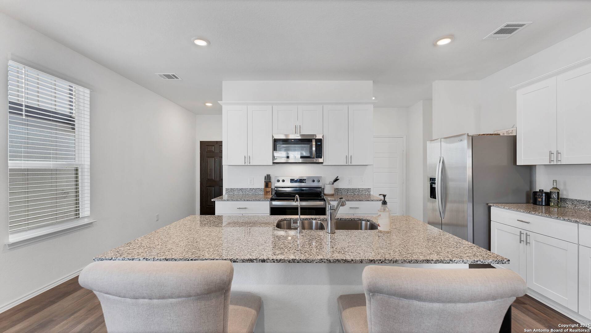 New Braunfels, TX 78130,729 Heartseed Avenue