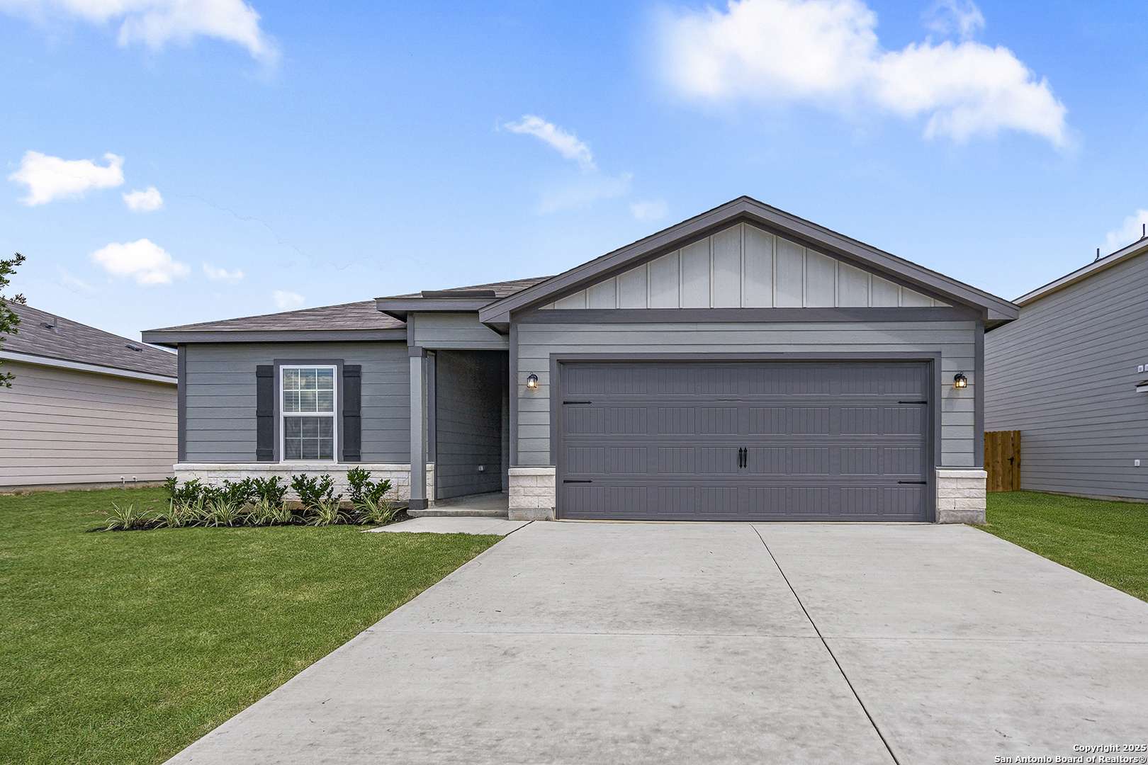 Lytle, TX 78052,16148 Farmer