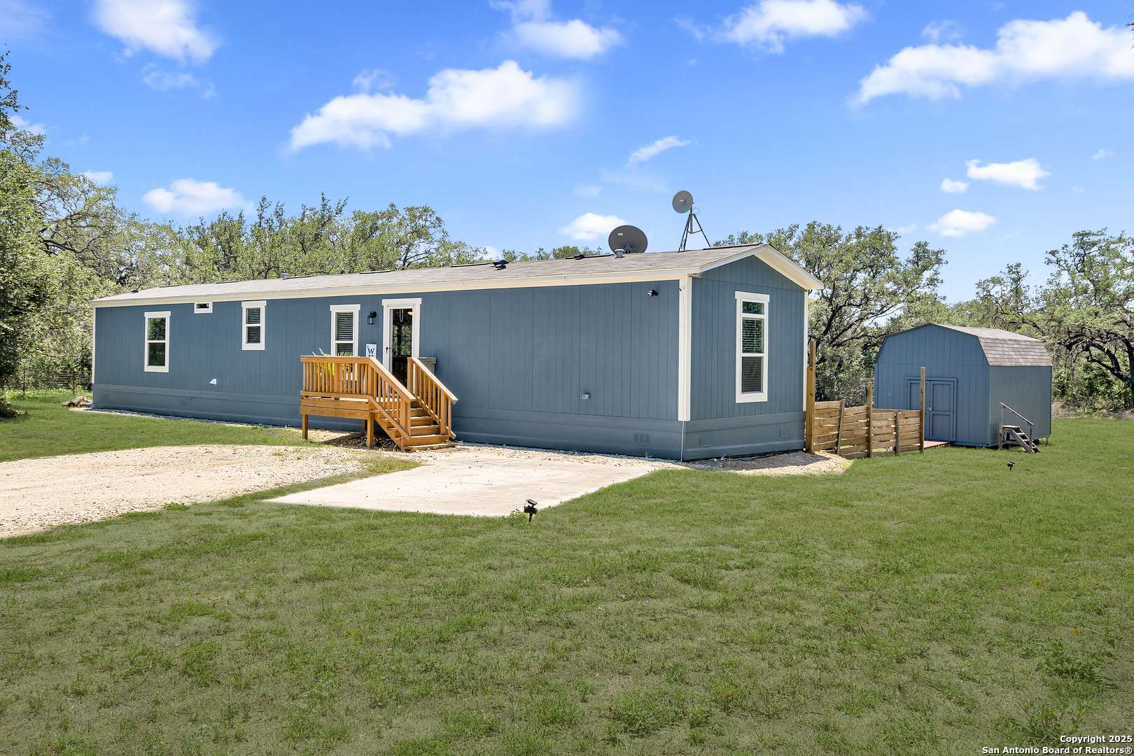Somerset, TX 78069,57 W Bob White Dr