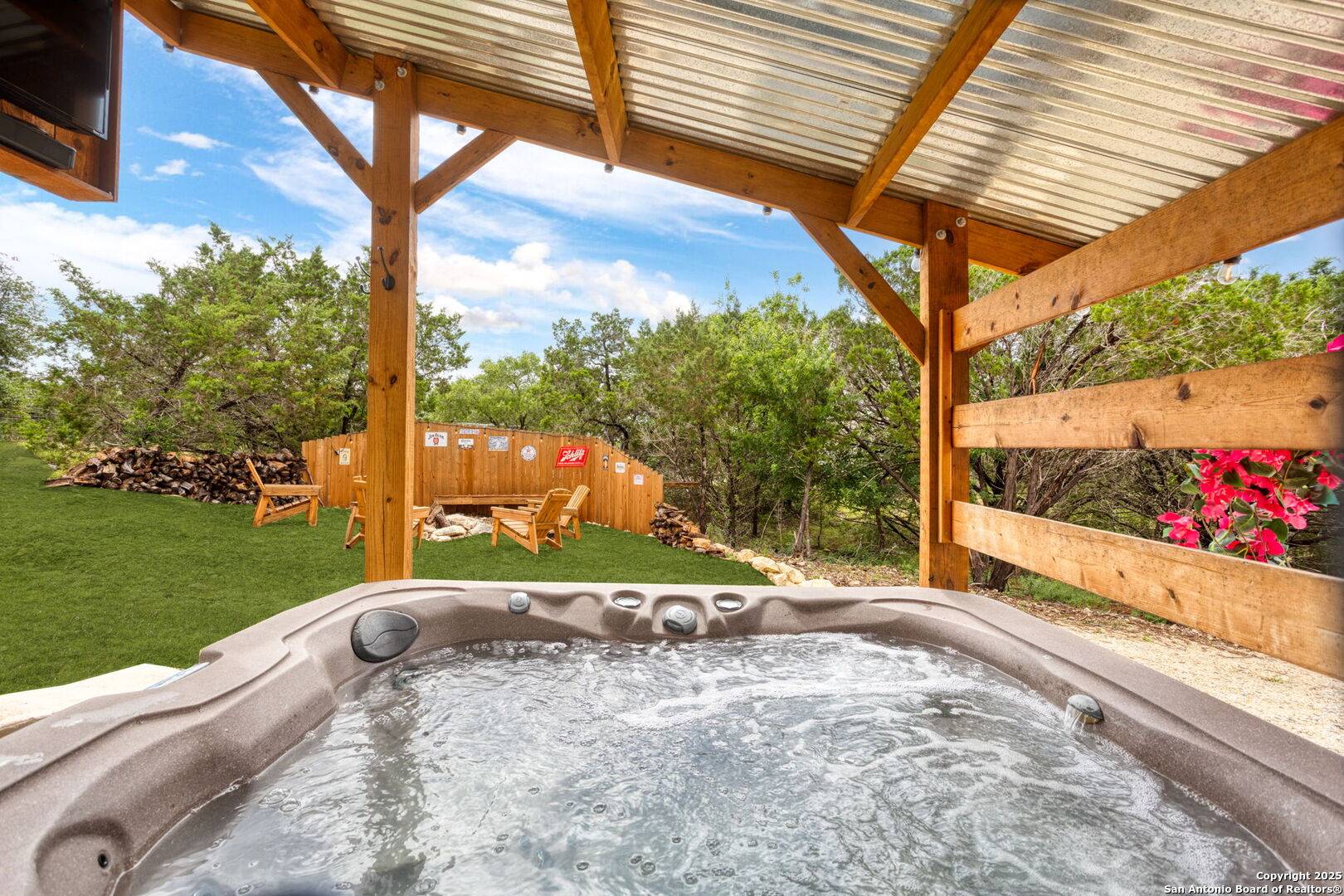 Spring Branch, TX 78070,497 Remington Rd