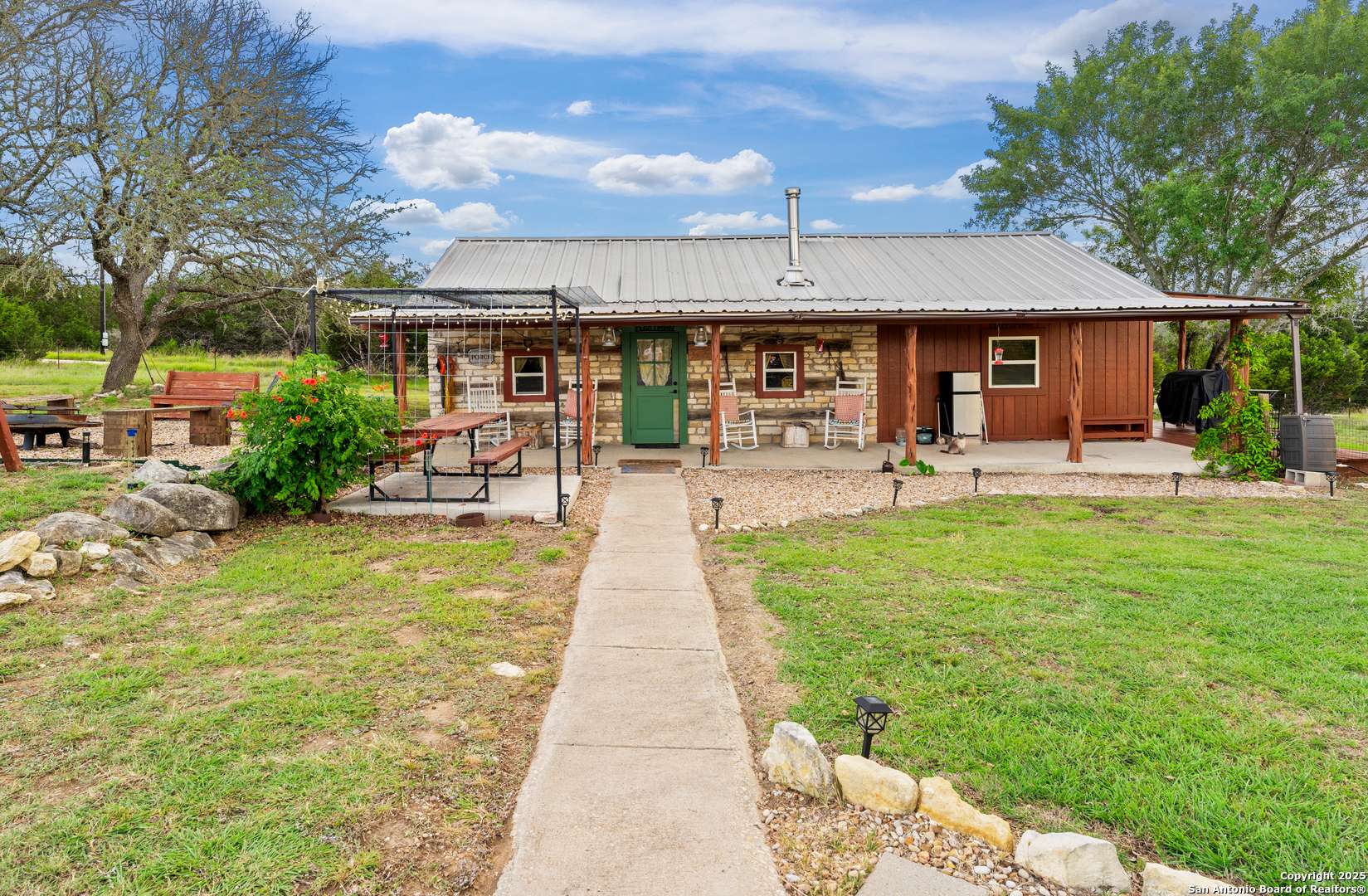 Fredericksburg, TX 78624,5996 Ranch Road 1376