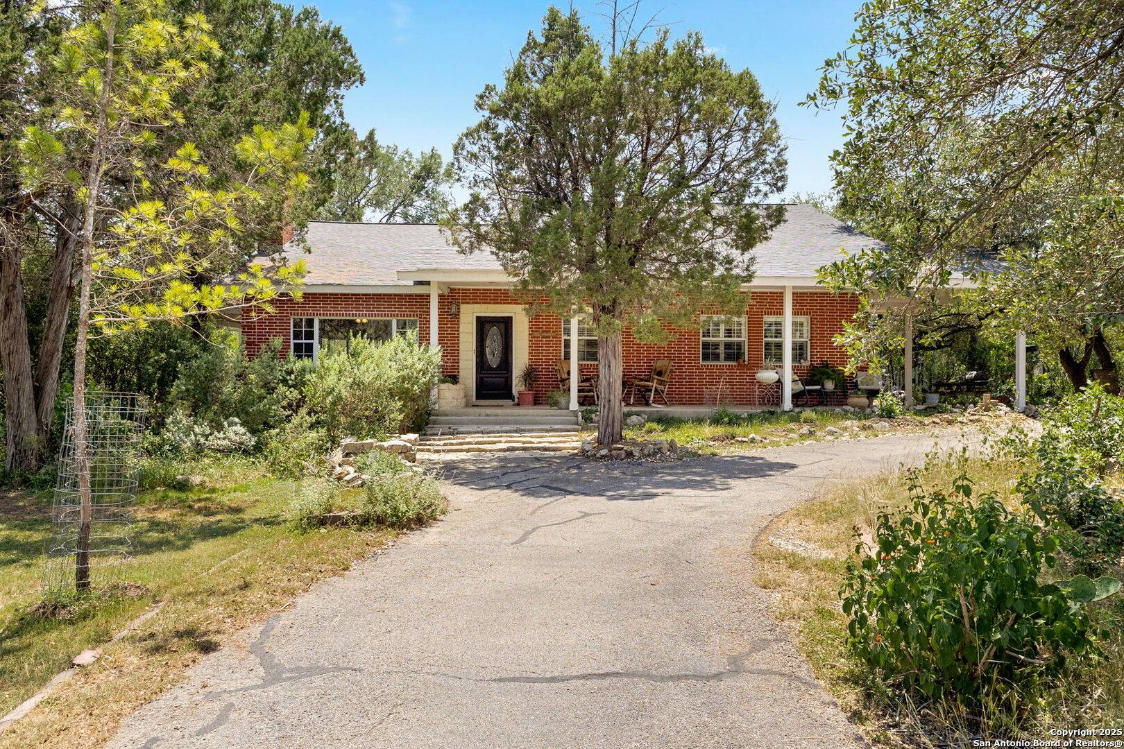 New Braunfels, TX 78132,585 Fawnwood