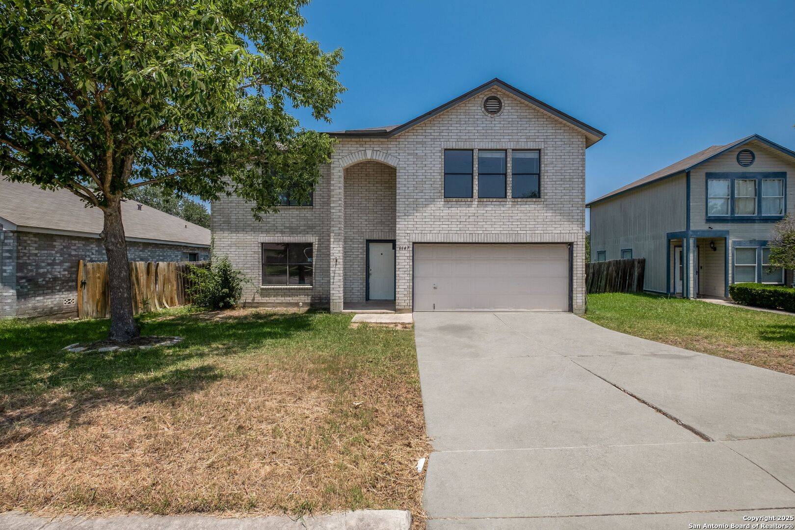 Converse, TX 78109,6647 Beech Trail