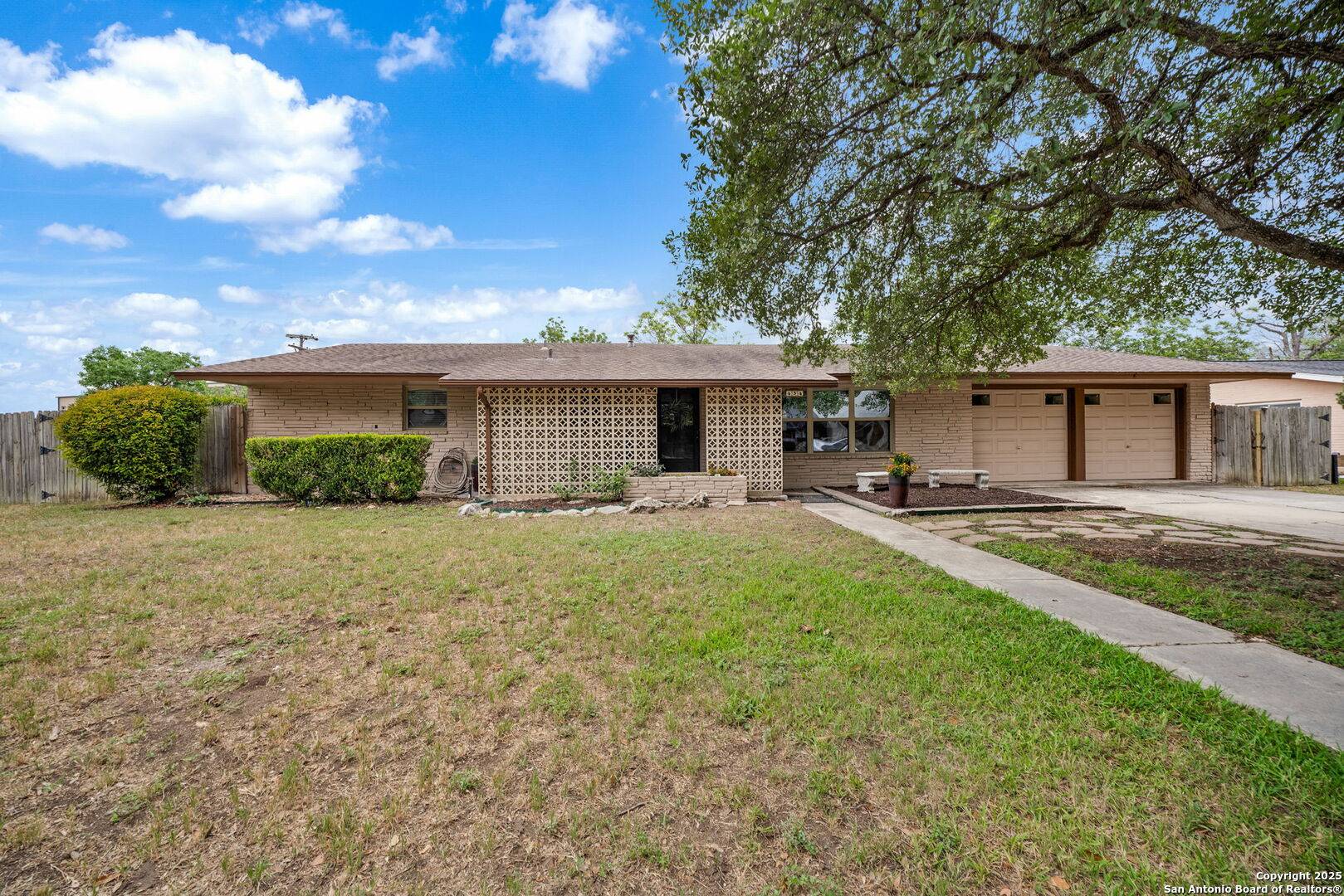 Windcrest, TX 78239,434 Winfield