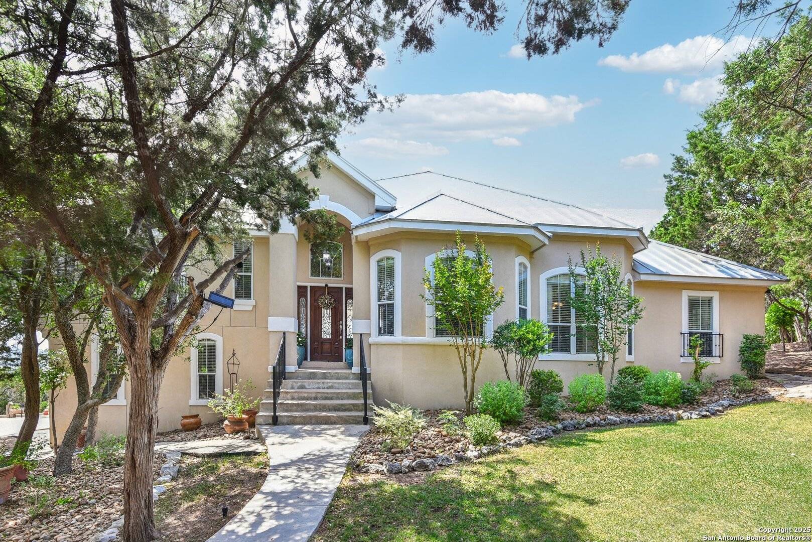 Helotes, TX 78023,15636 Escarpment Oak