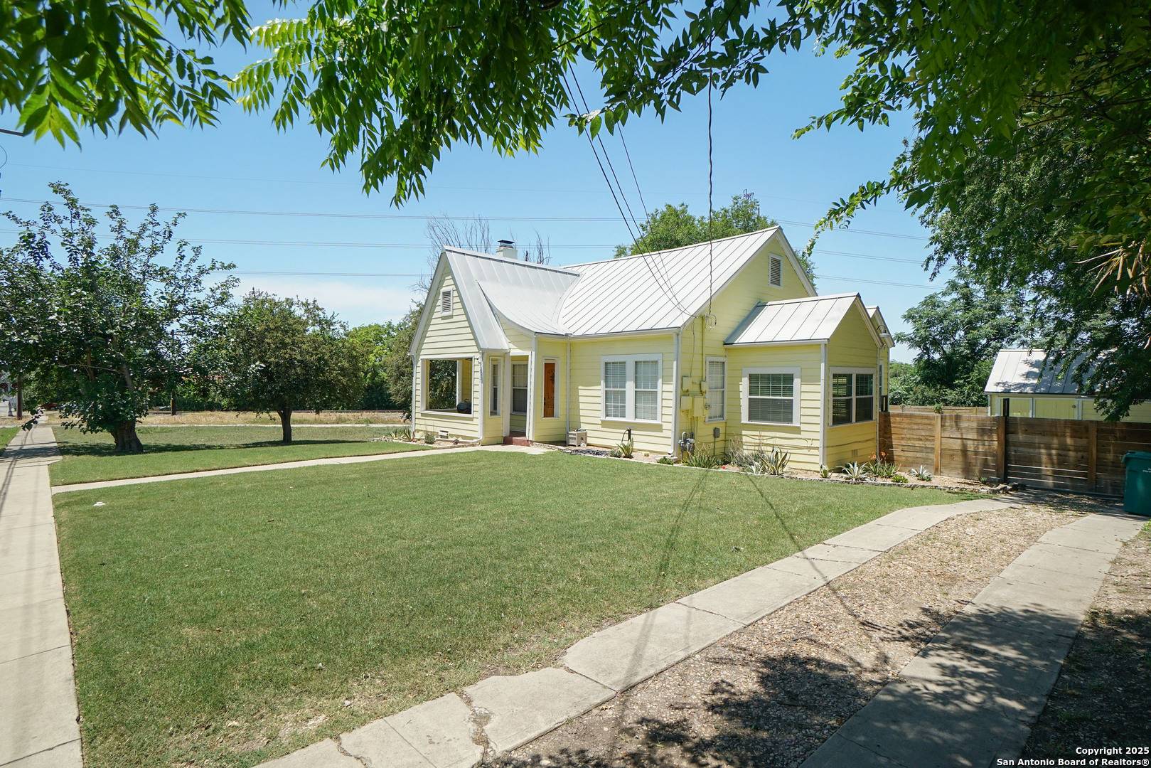 San Antonio, TX 78212,517 Hollywood
