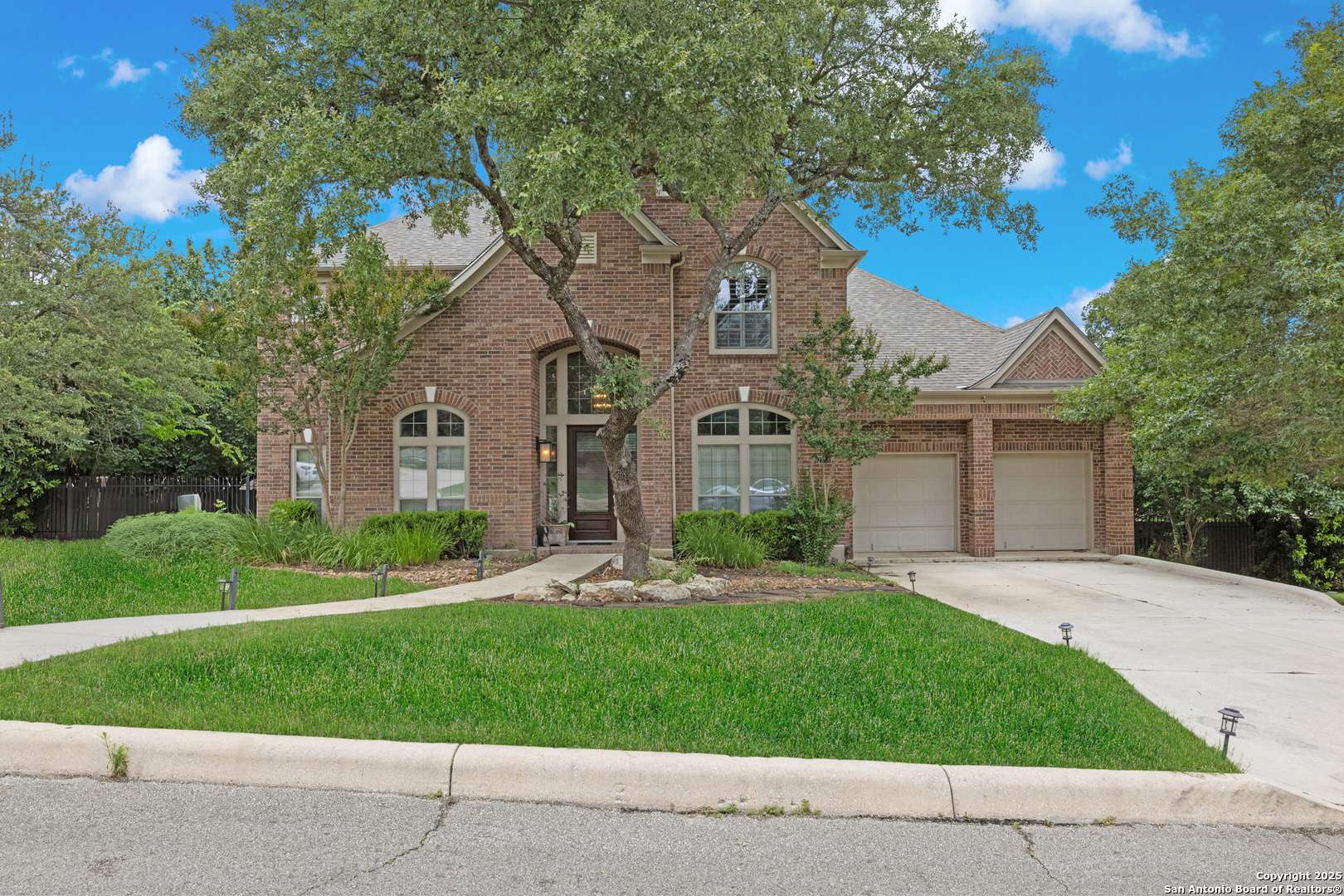 Boerne, TX 78006,27711 Woodway Bend