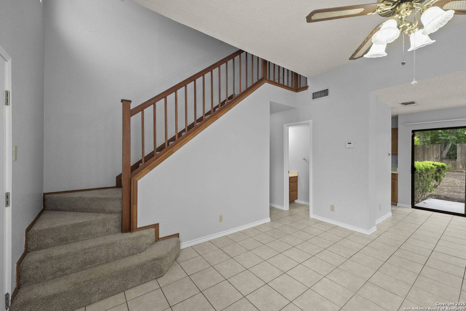 San Antonio, TX 78250,9387 Village Lance