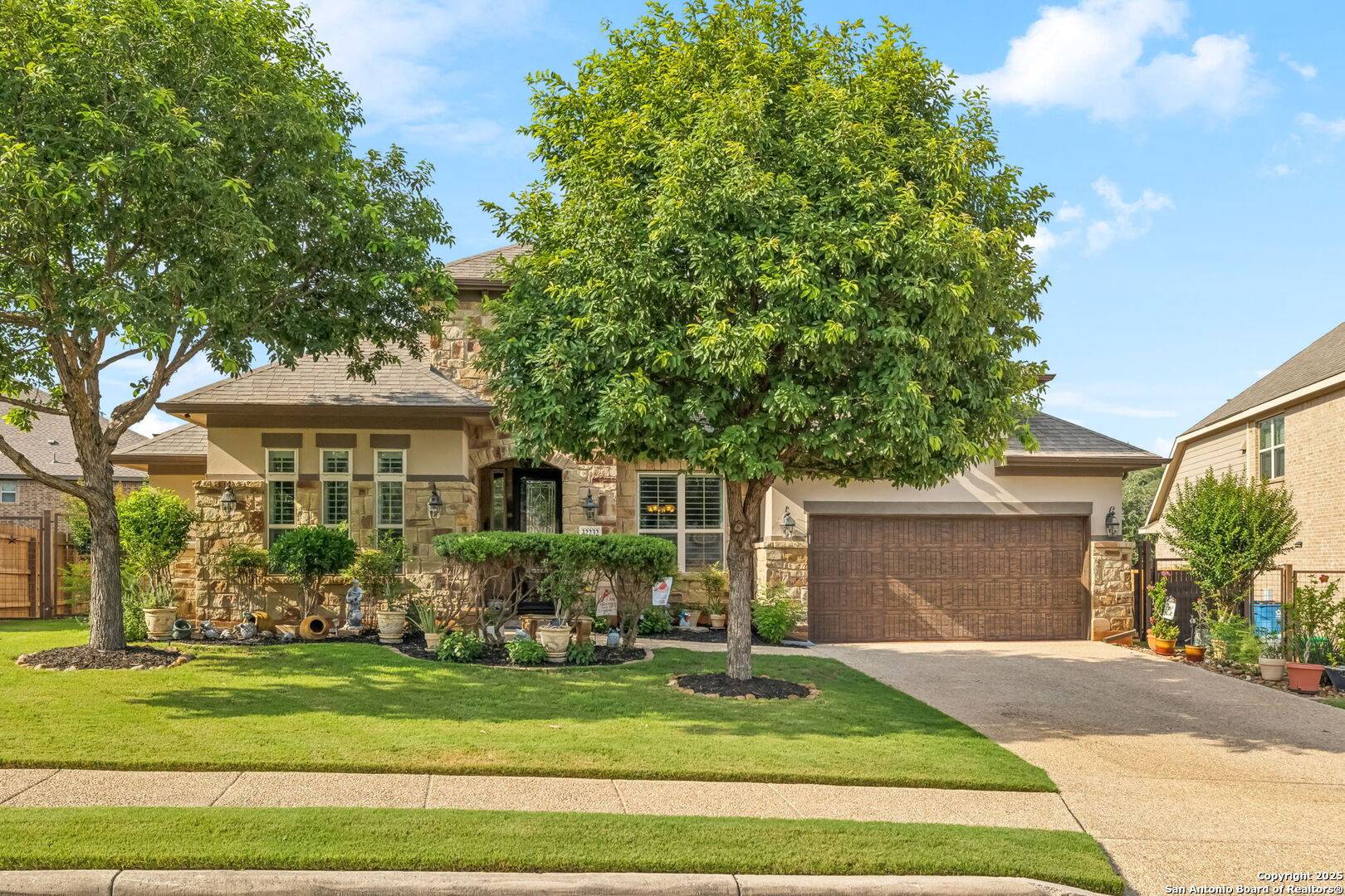 Bulverde, TX 78163,32232 Tamarind