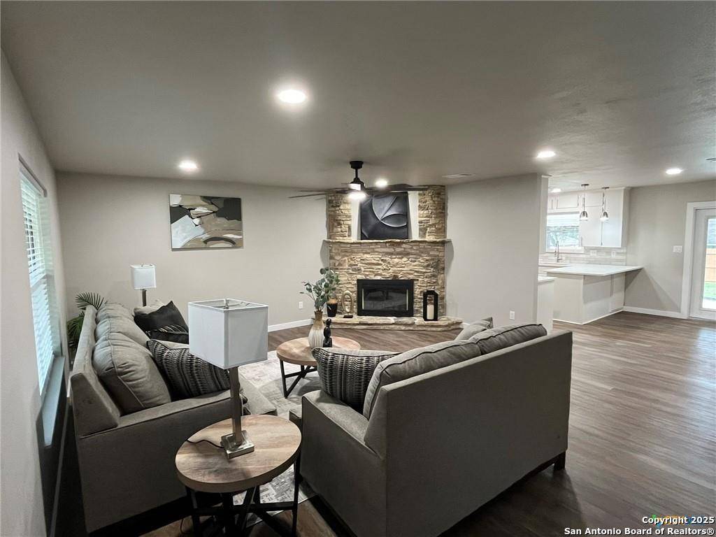 New Braunfels, TX 78130,1501 Kraft