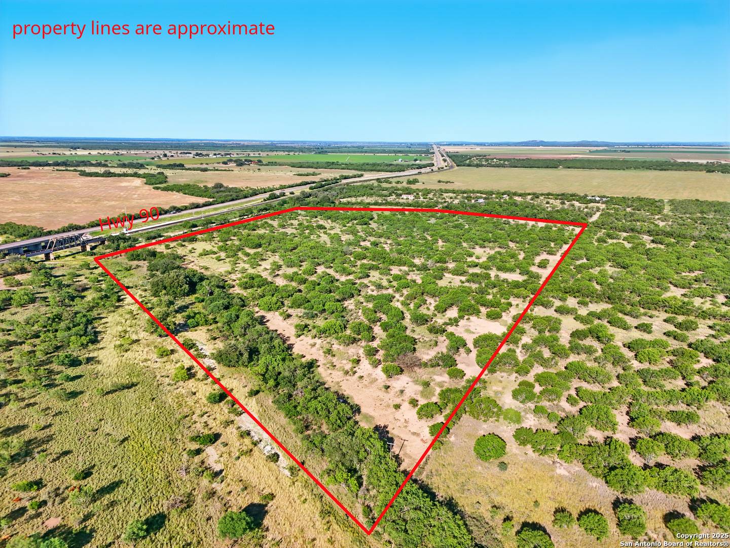 Knippa, TX 78870,344 CR 341