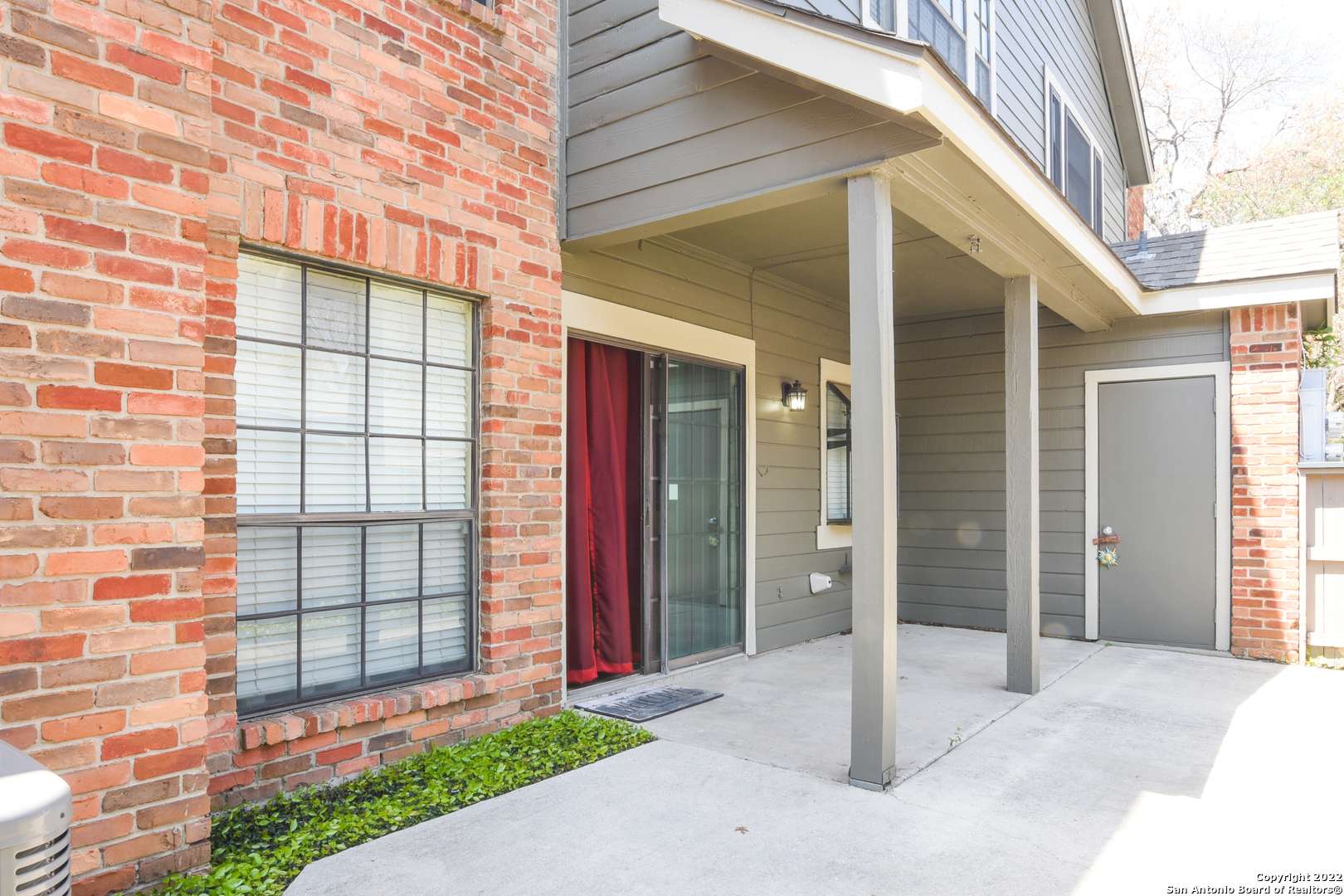 San Antonio, TX 78240,9 Chapel Hill Circle