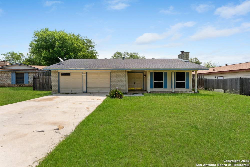 San Antonio, TX 78239,8018 Hickory