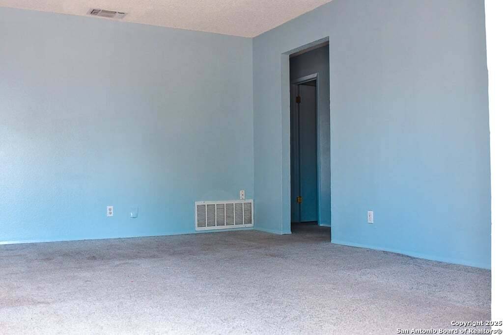 San Antonio, TX 78223,3310 showboat