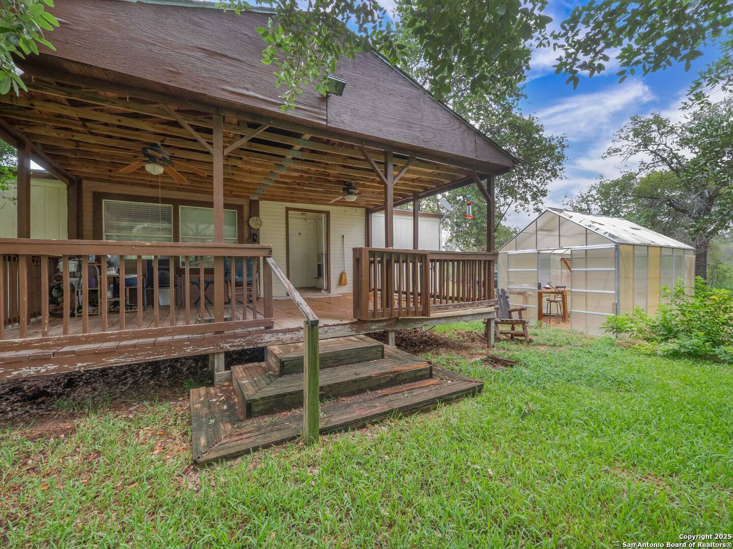 Natalia, TX 78059,141 County Road 786