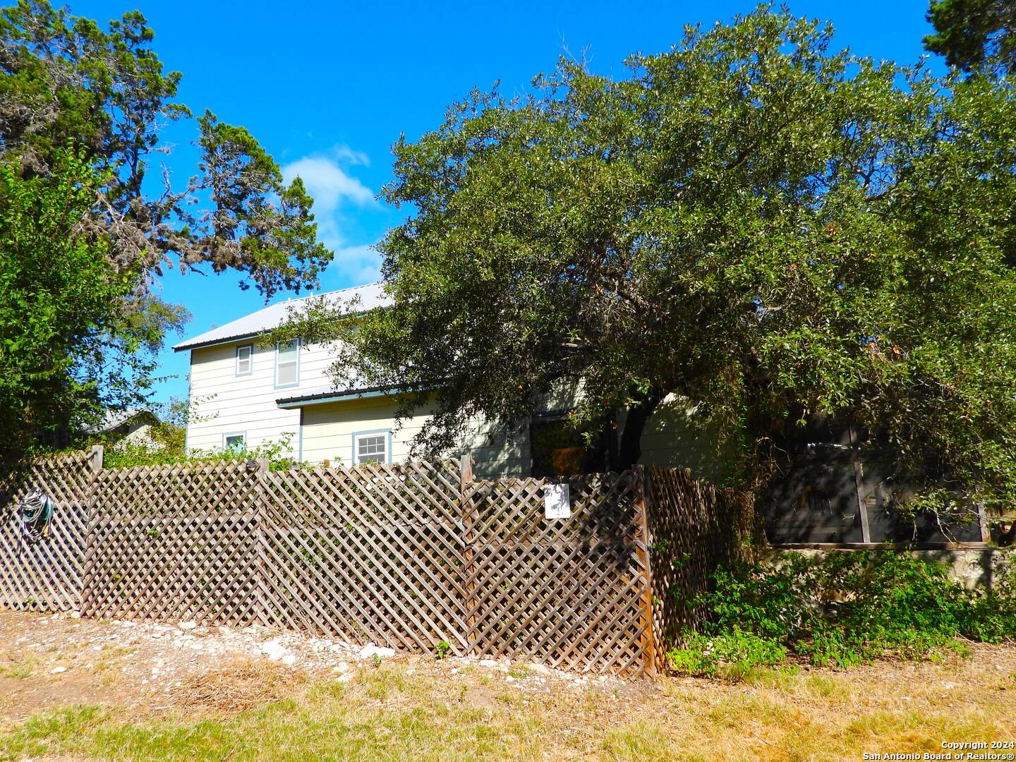 Lakehills, TX 78063,155 SCENIC CIRCLE