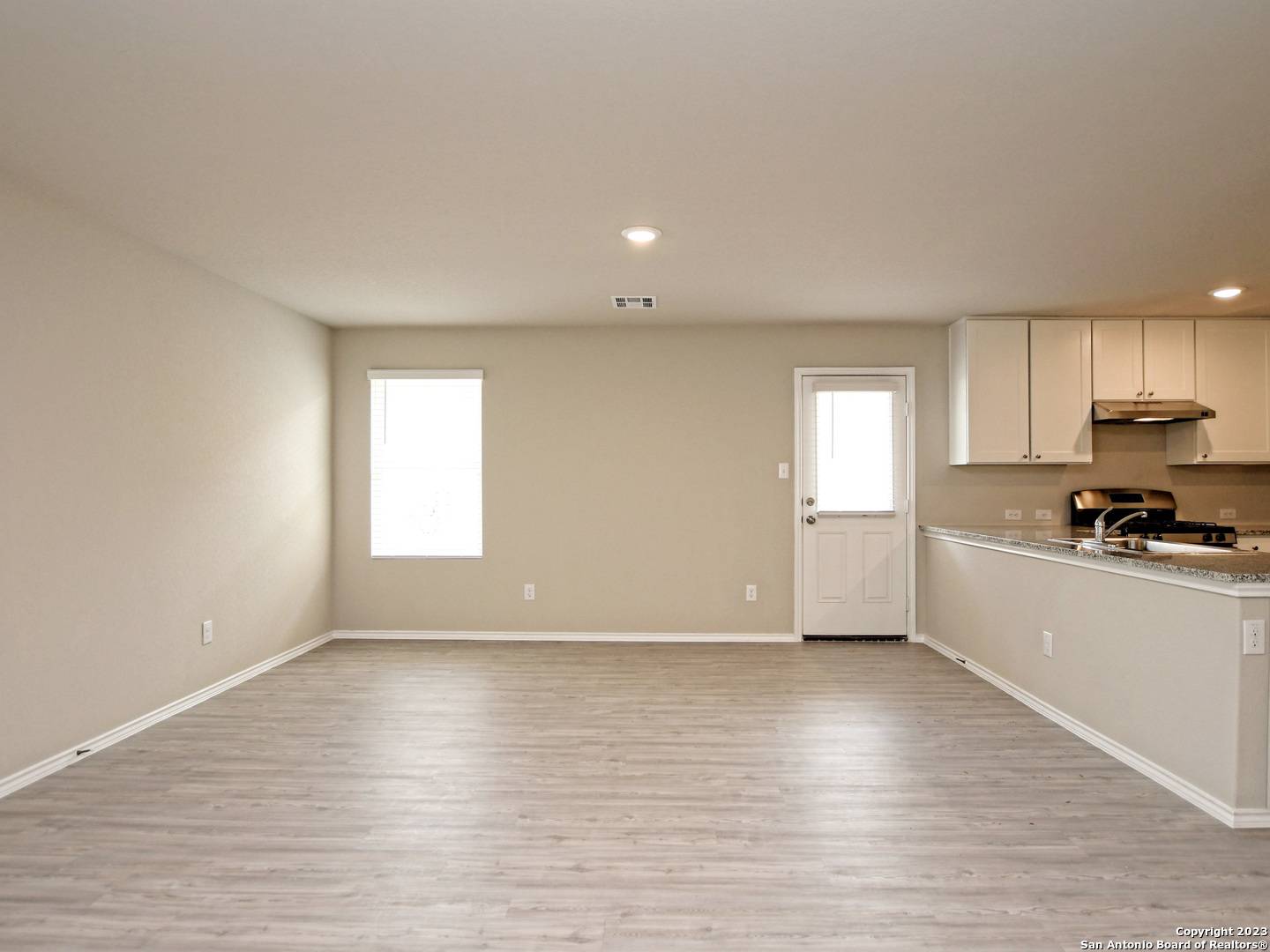 San Antonio, TX 78254,9734 Littleton Grist