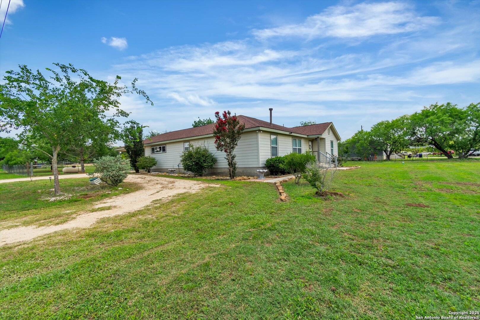 Seguin, TX 78155,379 Muehl