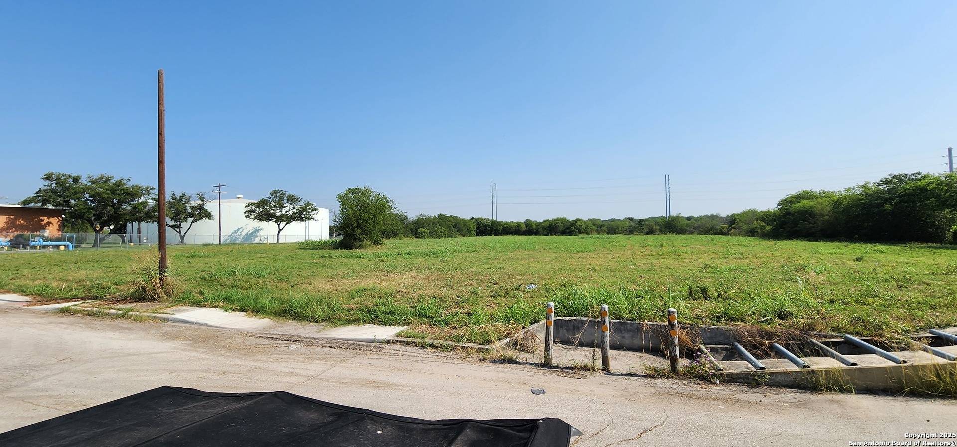 San Antonio, TX 78237,3915 Flagle