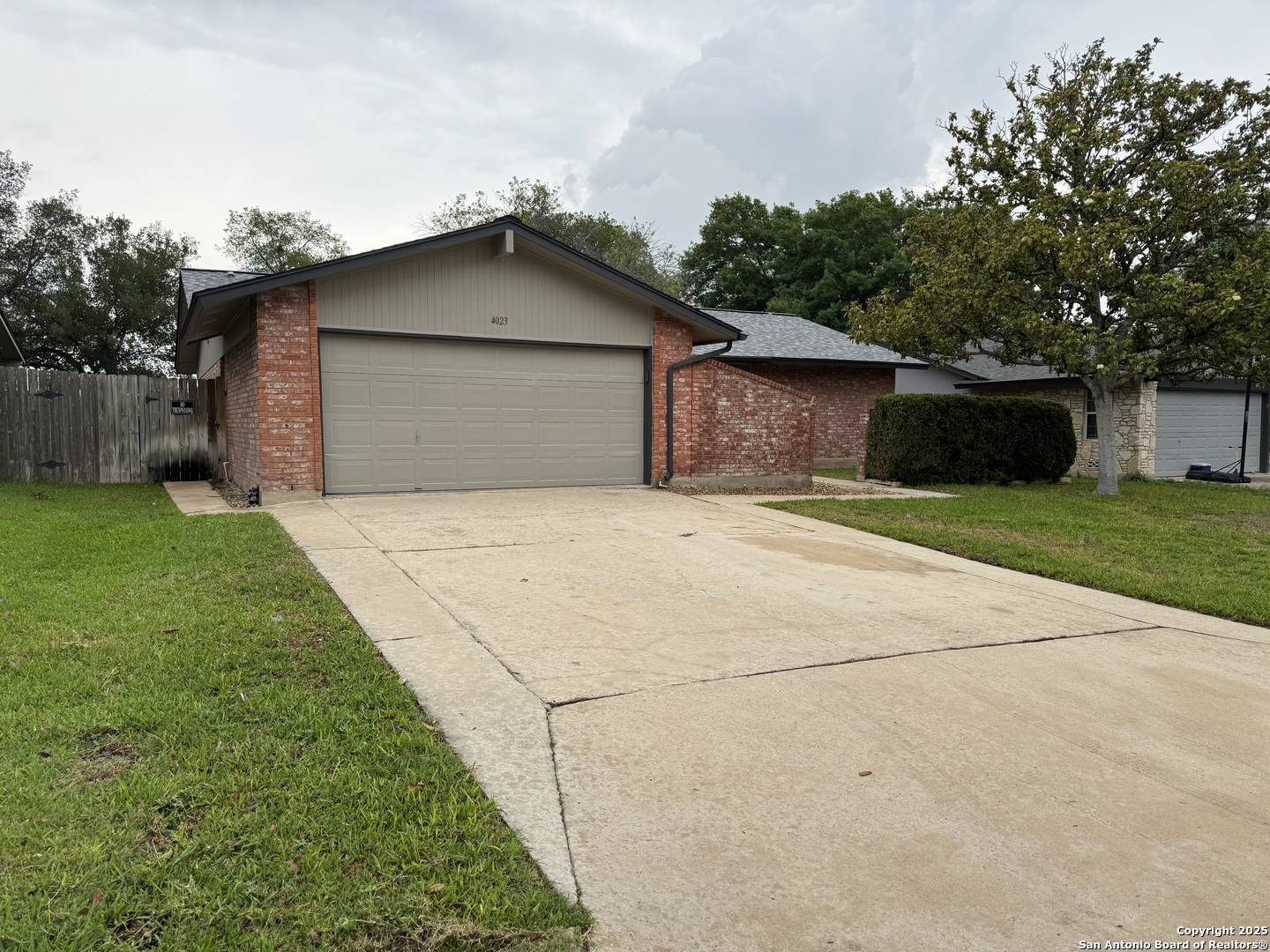 San Antonio, TX 78247,4023 Briar Hollow