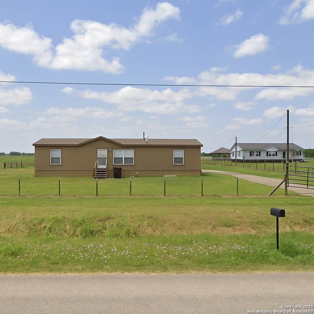 Atascosa, TX 78002,13565 Wisdom