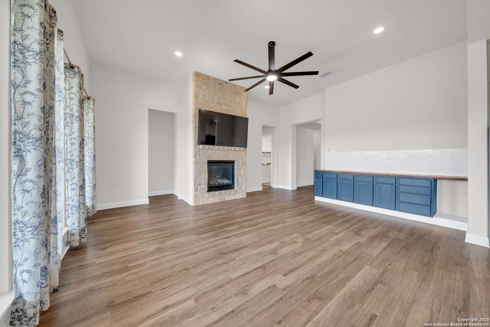 New Braunfels, TX 78132,1526 Honey Brown