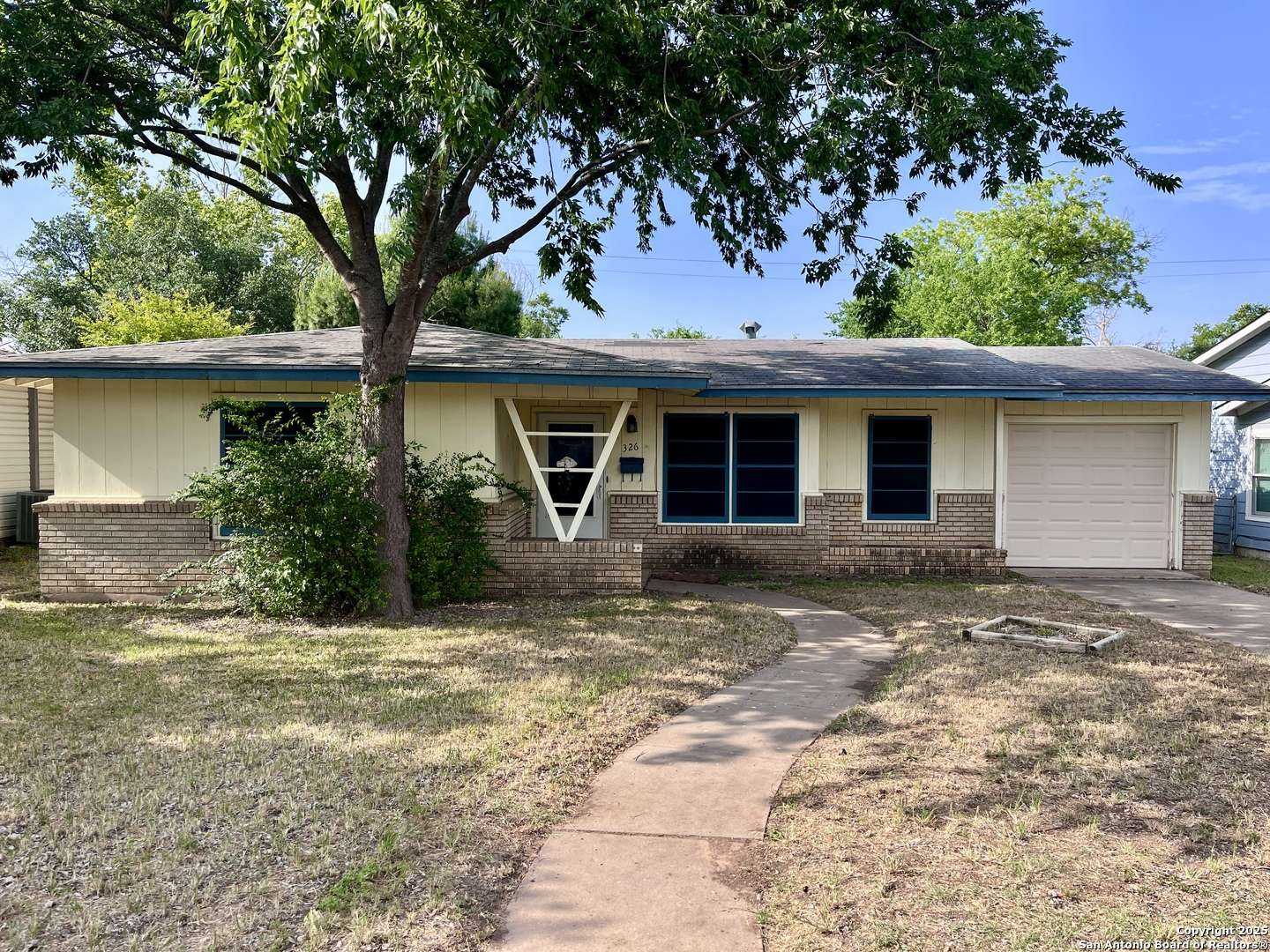 San Antonio, TX 78213,326 Mink