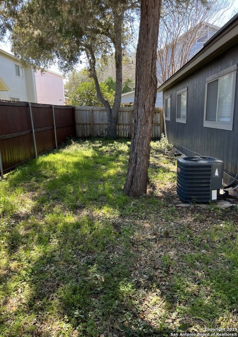 San Antonio, TX 78249,13014 Cavern Park