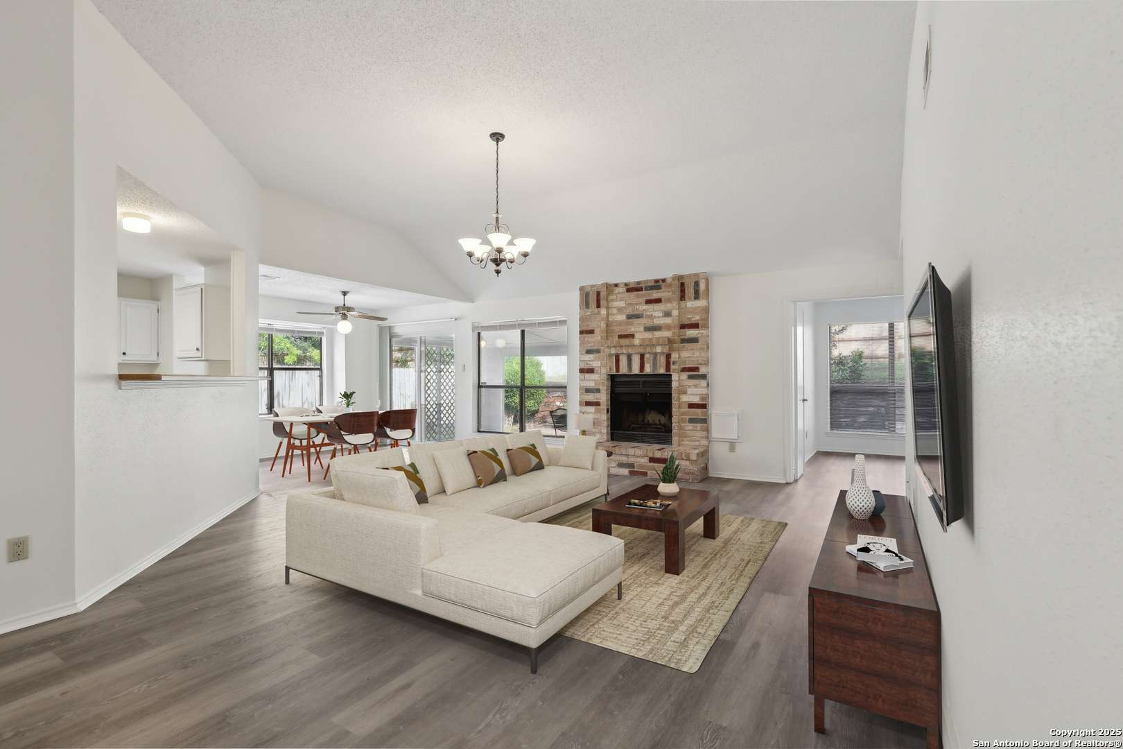 Live Oak, TX 78233,7504 Forest Edge