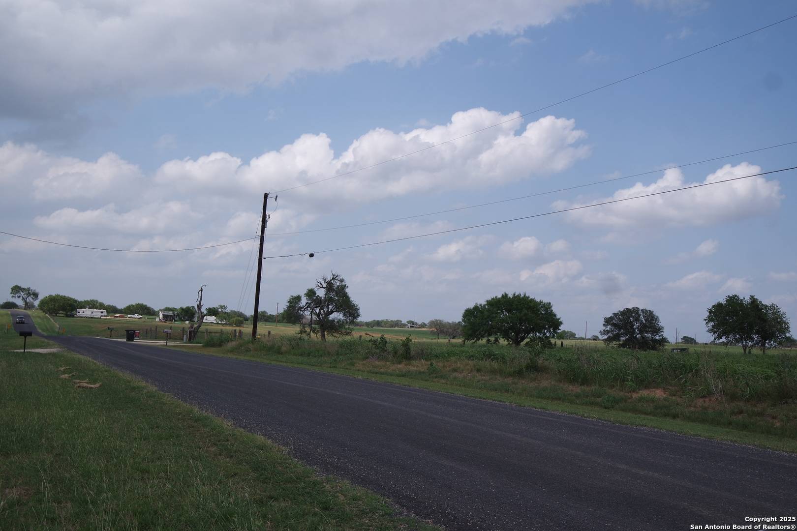 Adkins, TX 78101,9459 Crow