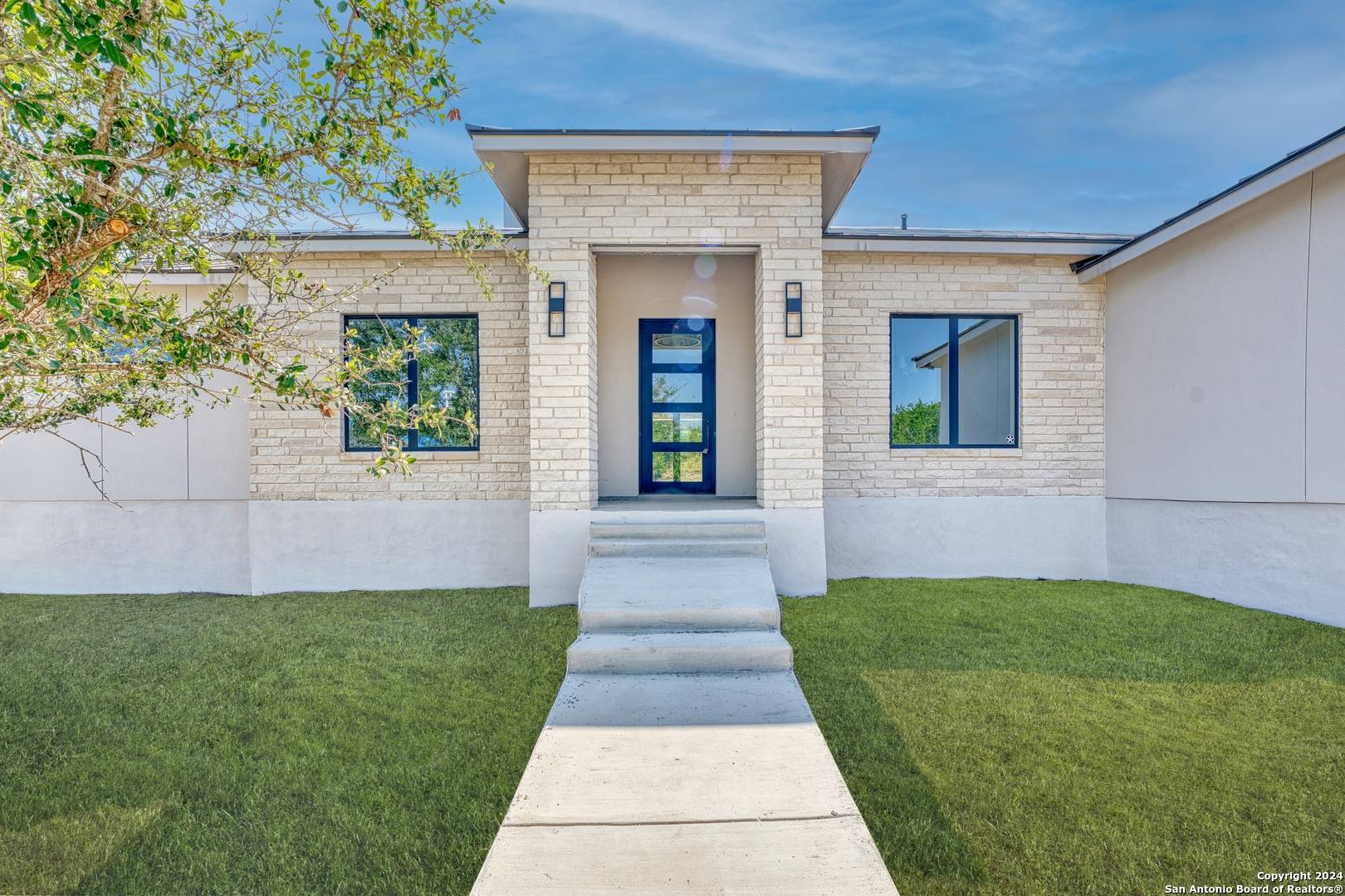 San Antonio, TX 78255,11010 nina