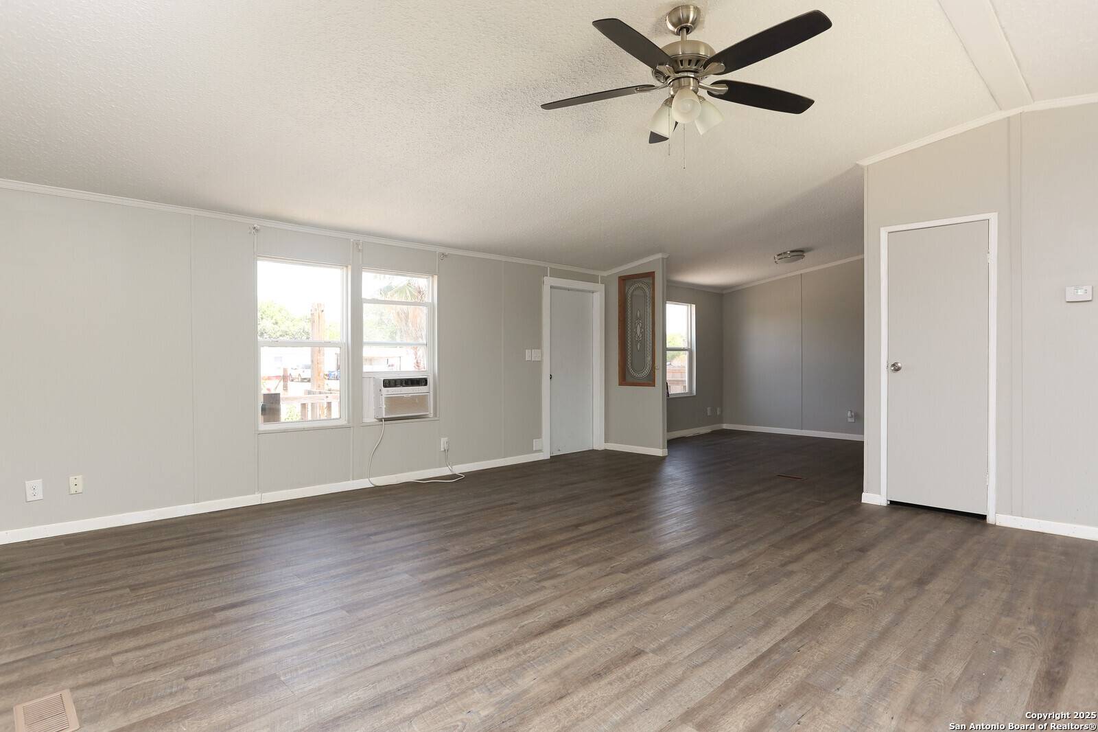 Poth, TX 78147,610 Moss Point