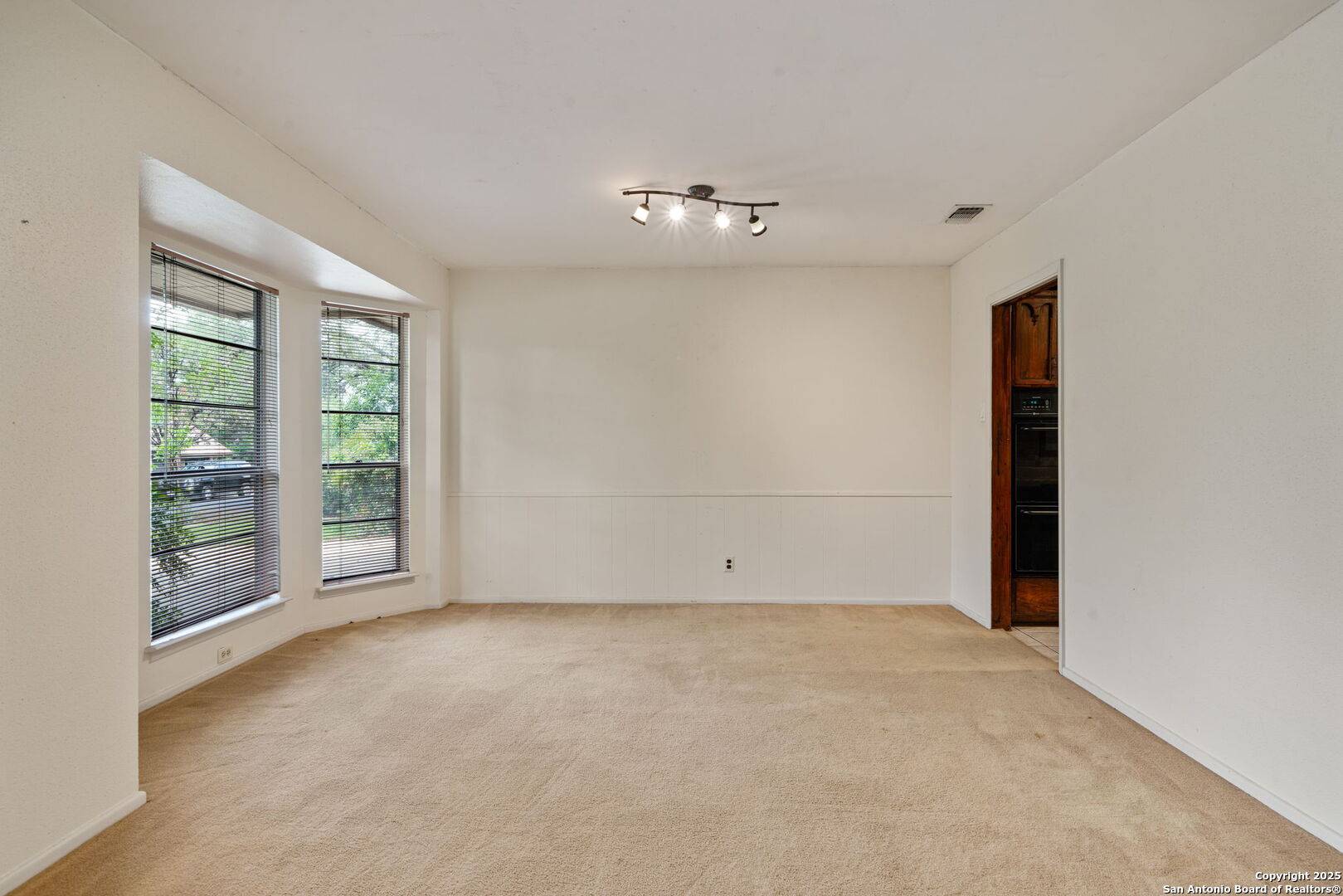 San Antonio, TX 78232,2822 Low Oak