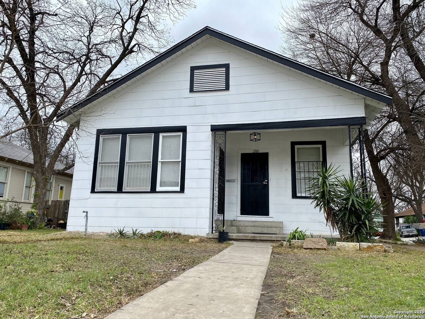 San Antonio, TX 78210,200 Roseborough
