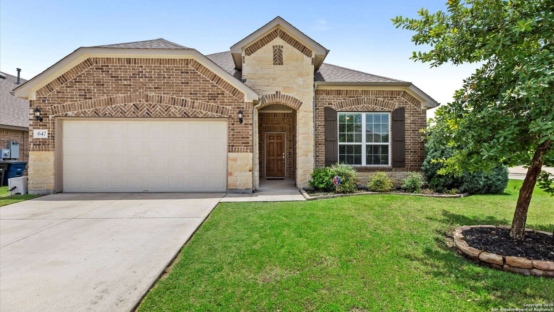 New Braunfels, TX 78130,647 Ridgeglen