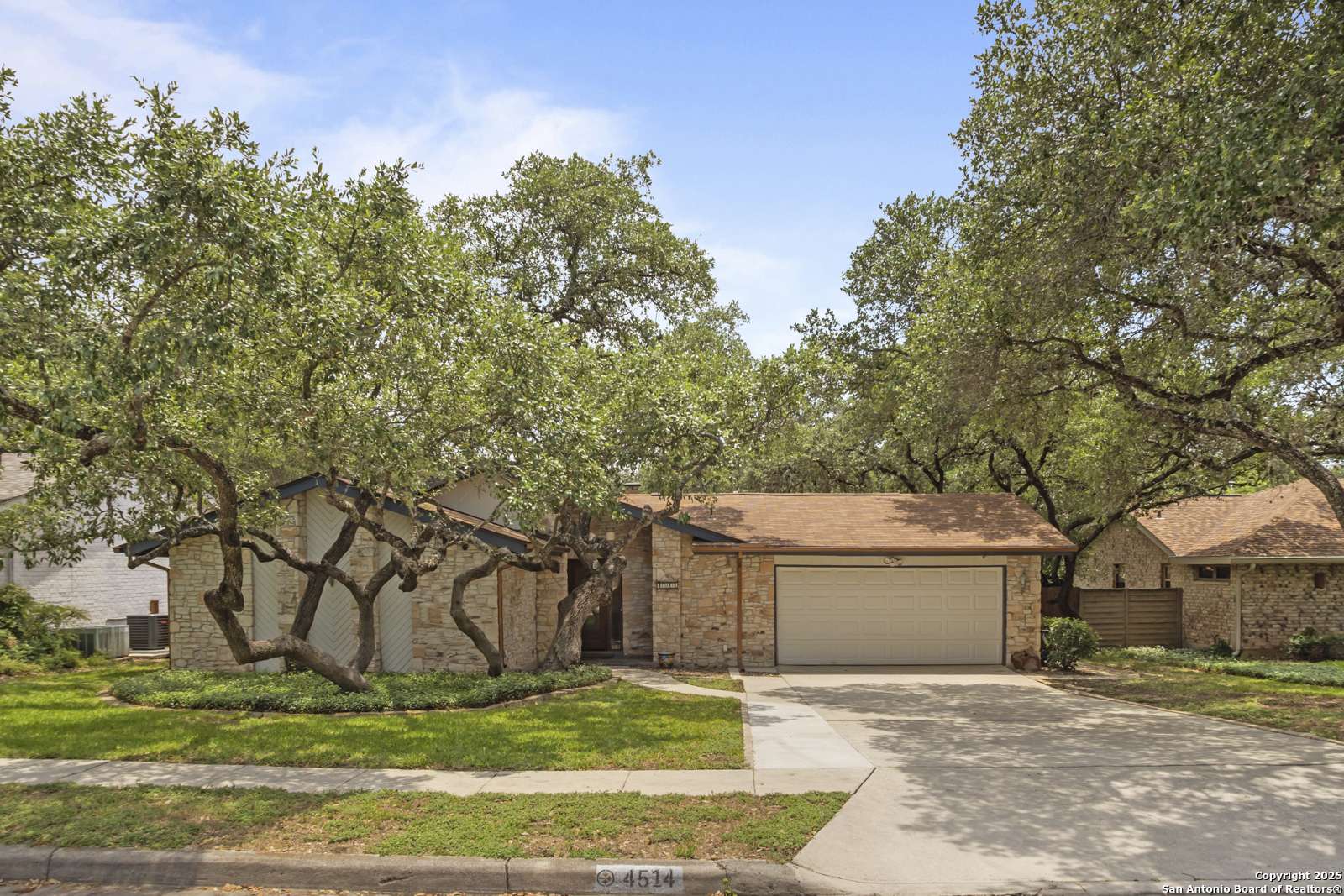 San Antonio, TX 78249,4514 Black Walnut Woods