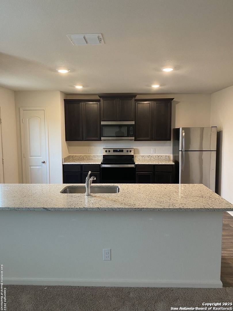 Converse, TX 78109,11034 Chatham Ct