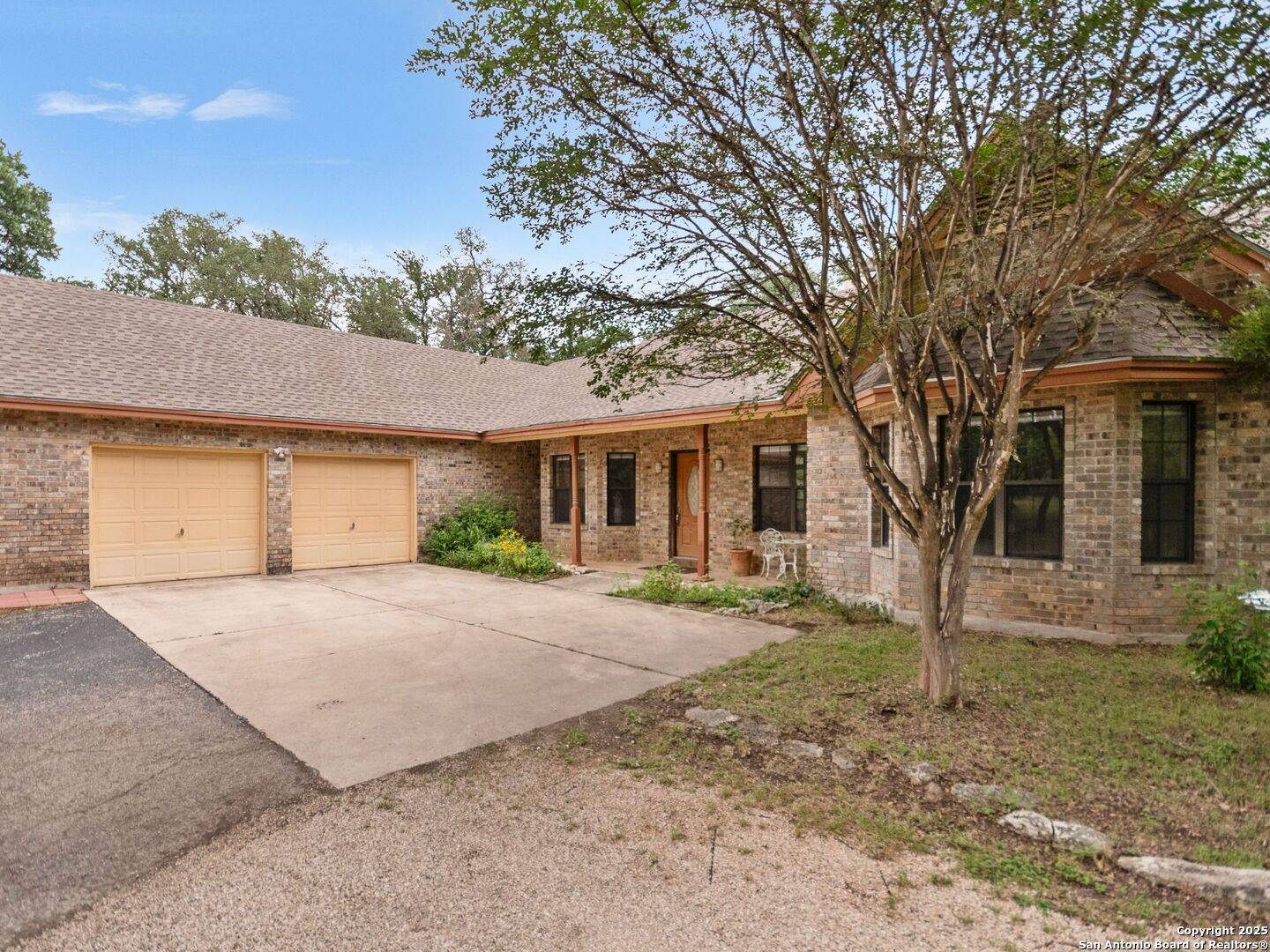 Boerne, TX 78015,405 Sandy Oaks