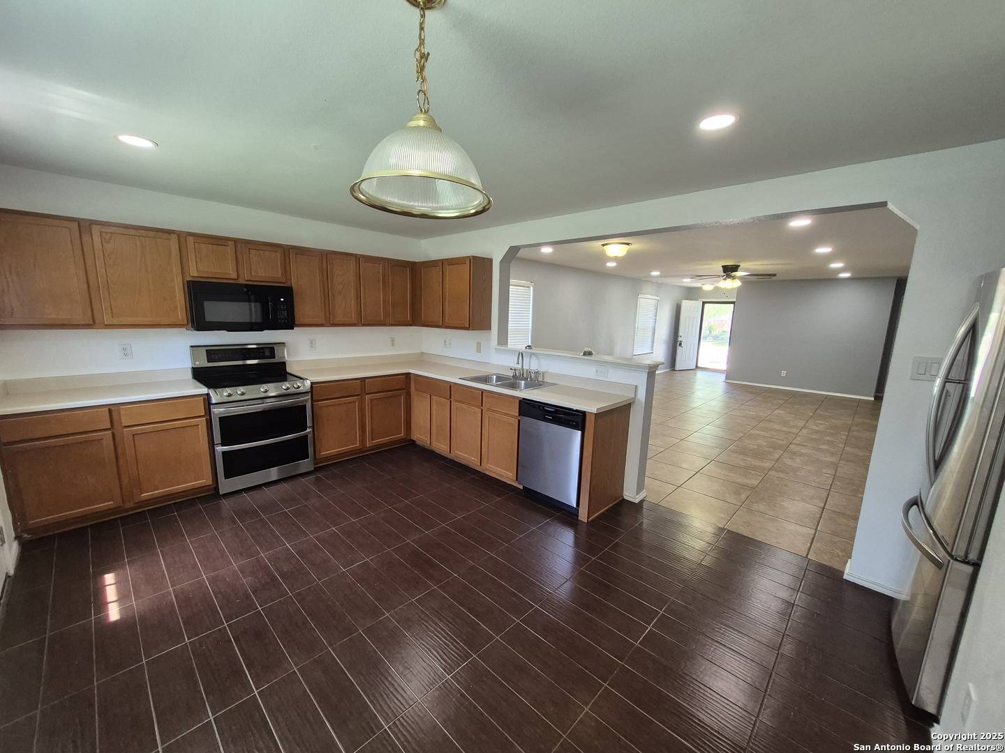 Selma, TX 78154,16239 Galloping Oak Knoll