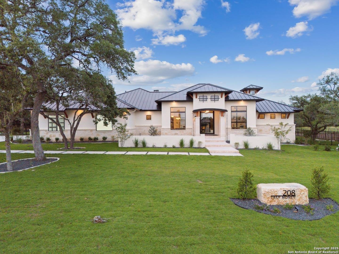 Boerne, TX 78006,208 Easy Money