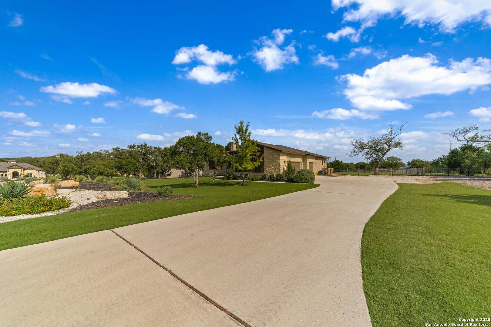 Boerne, TX 78006,150 Madrone