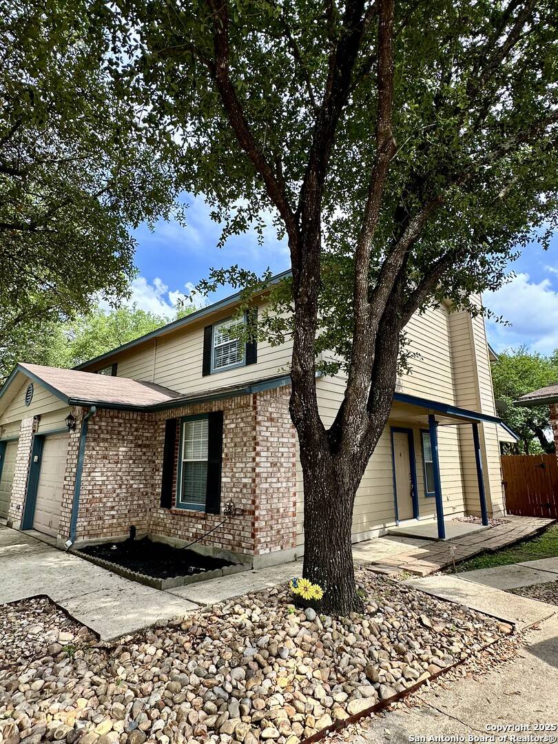 San Antonio, TX 78240,8135 Rustic Park