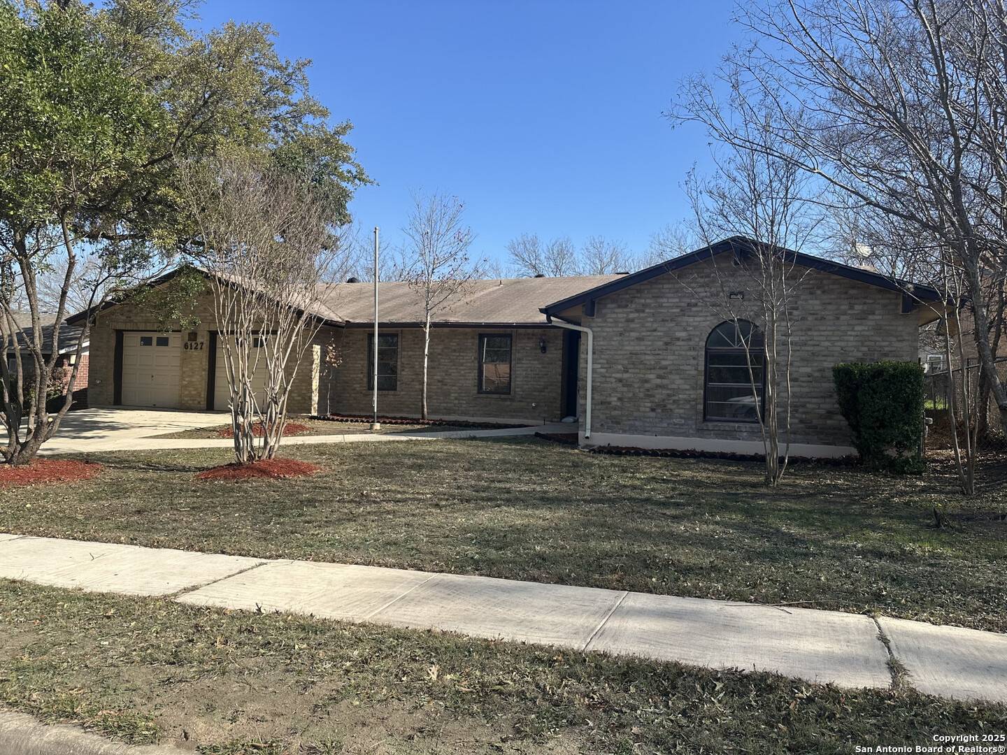San Antonio, TX 78240,6127 Walking Gait