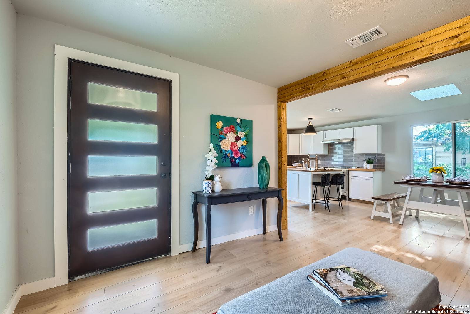 Seguin, TX 78155,404 Harper