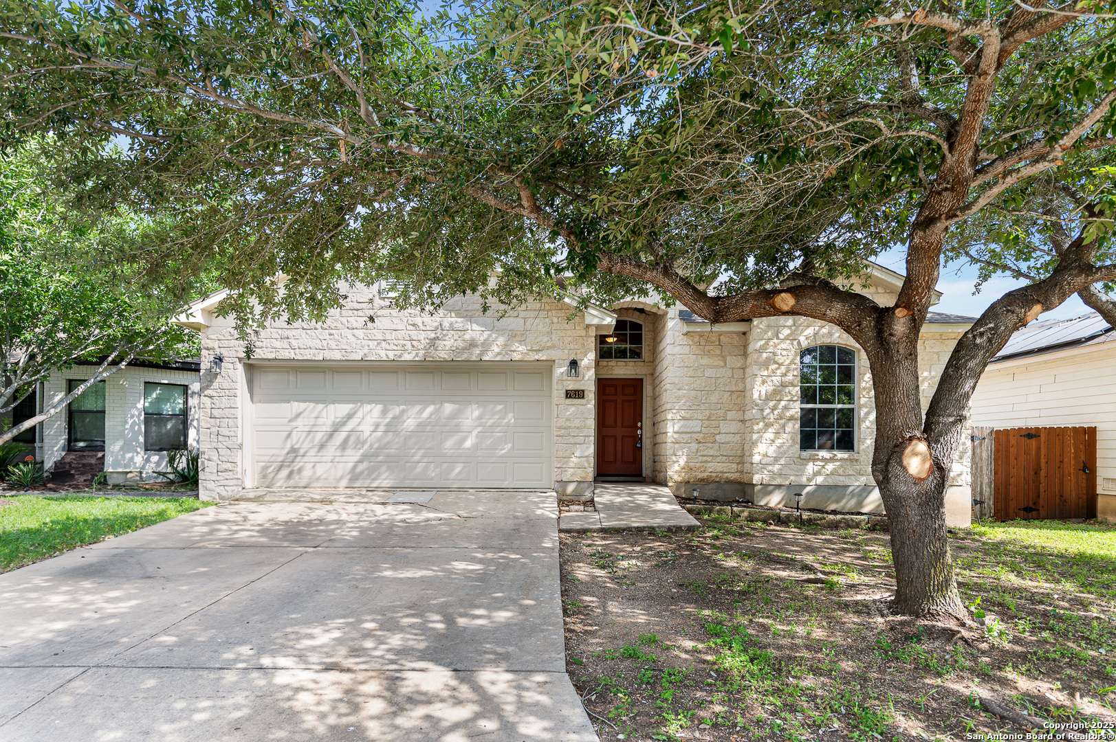 Elmendorf, TX 78112,7619 BIT CIRCLE