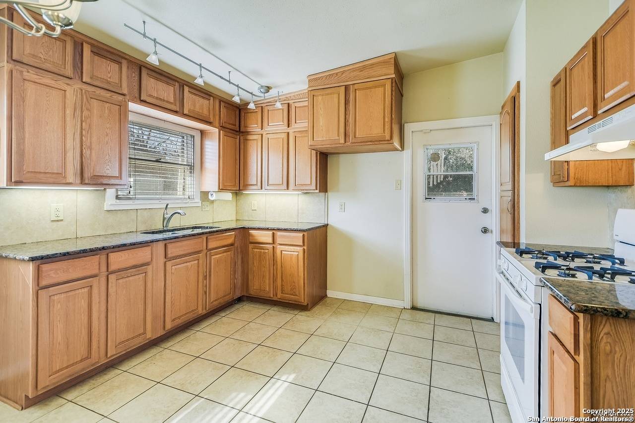 San Antonio, TX 78213,603 Westmoreland