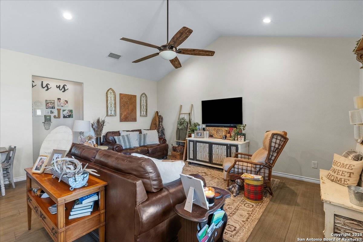 Alice, TX 78332,226 Private Rd 3251