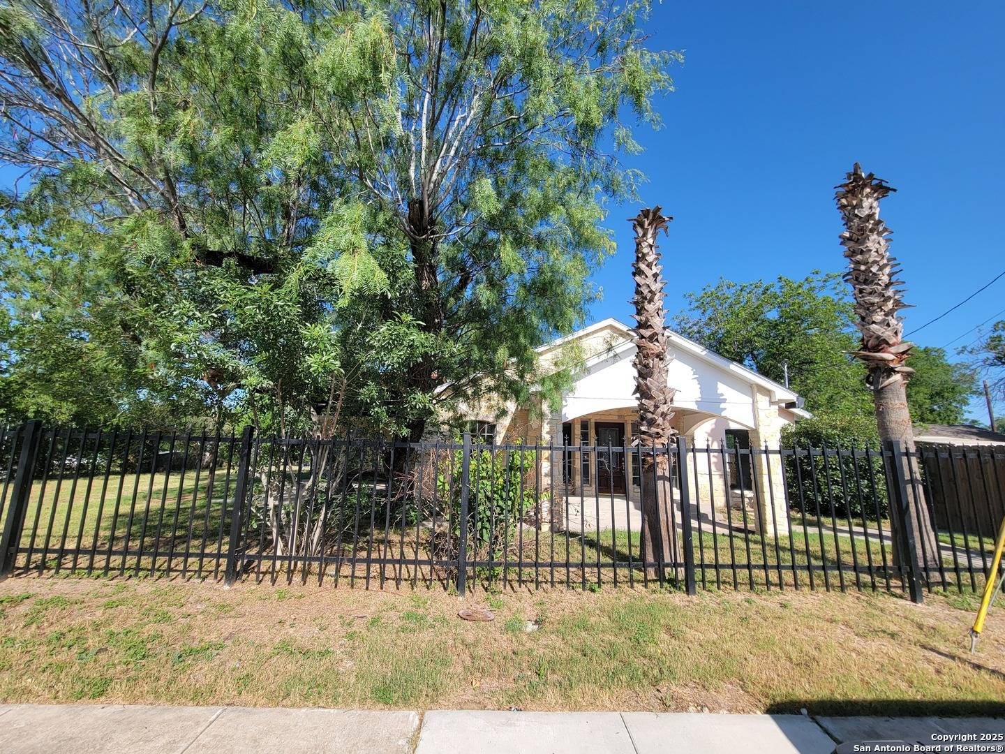 San Antonio, TX 78211,9235 Lasswell