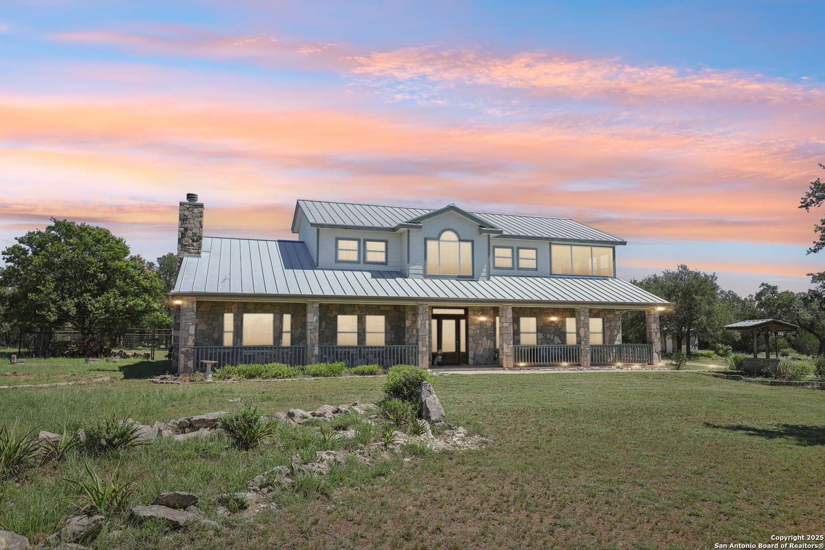 Spring Branch, TX 78070,269 Red Rose
