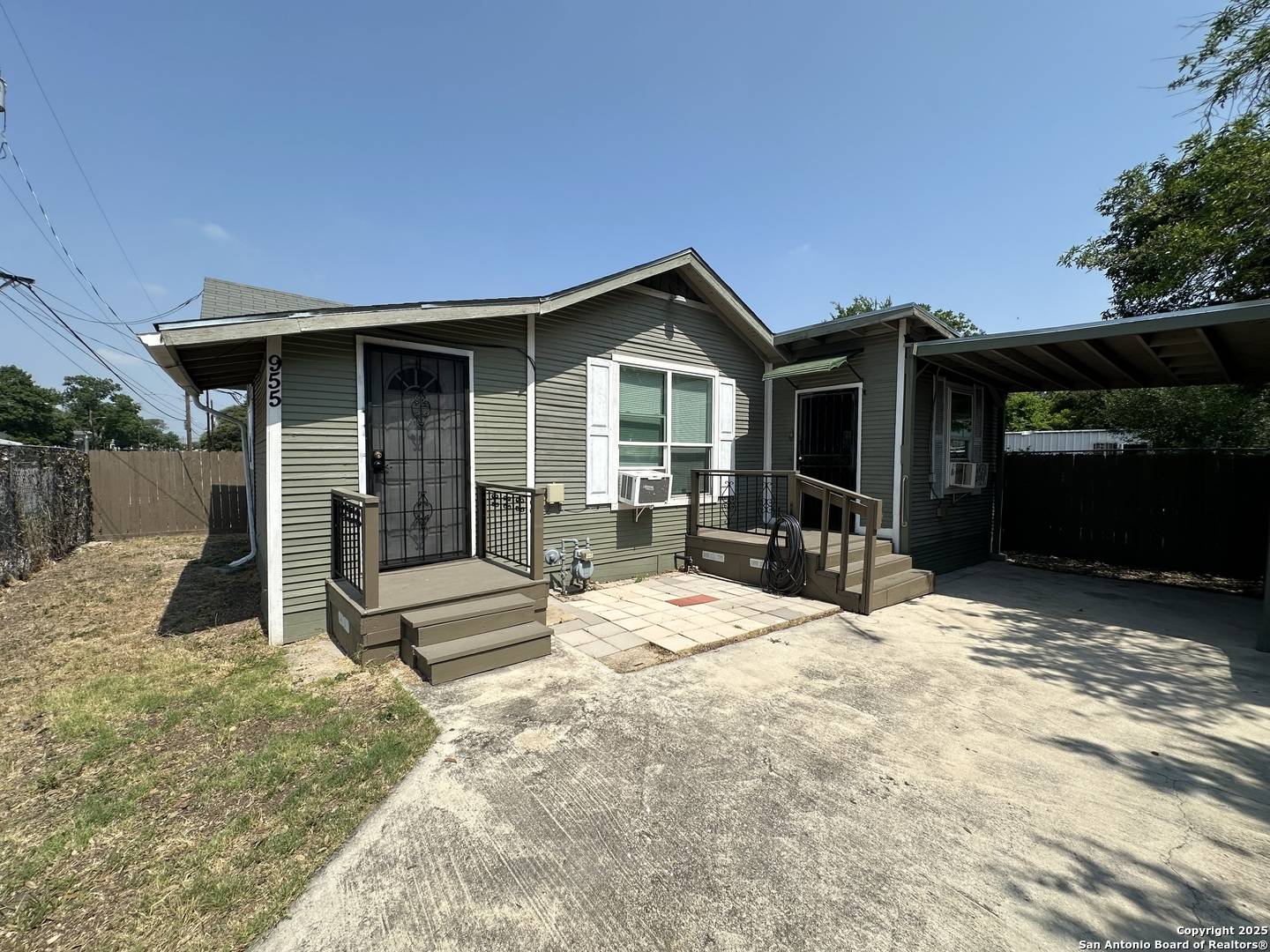San Antonio, TX 78210,955 Steves